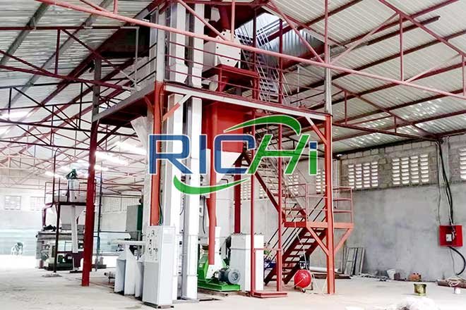 1 T/H Hay Grass Alffalfa Pellet Production Line & 3-5t/h Powder Feed Line